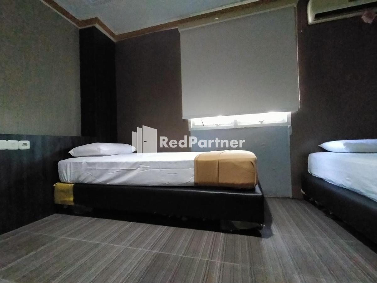 Hotel Ayu Lestari Ternate Redpartner Eksteriør bilde